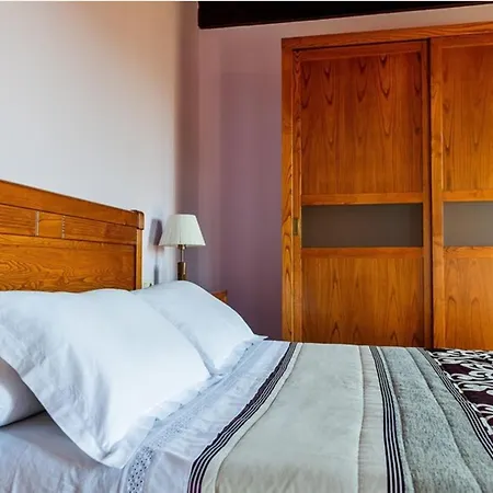 Spacious House With Pool In Nyaraló